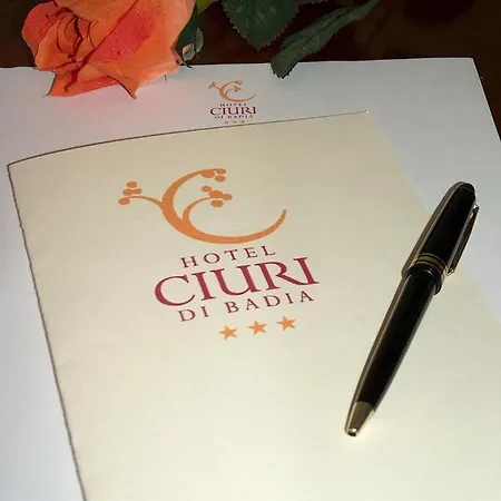 Ciuri Di Badia Отель Бузето-Палиццоло